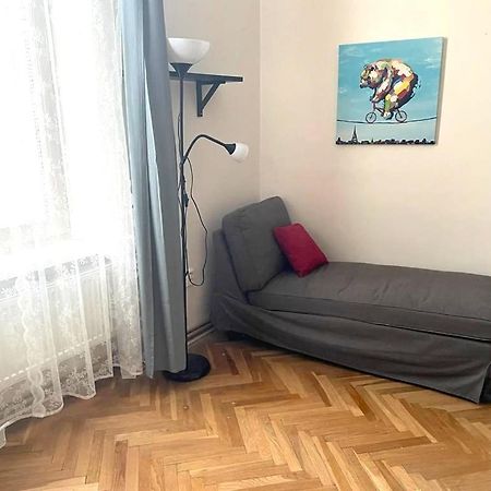 Apartment Green House - Old Town Bratislava Bagian luar foto